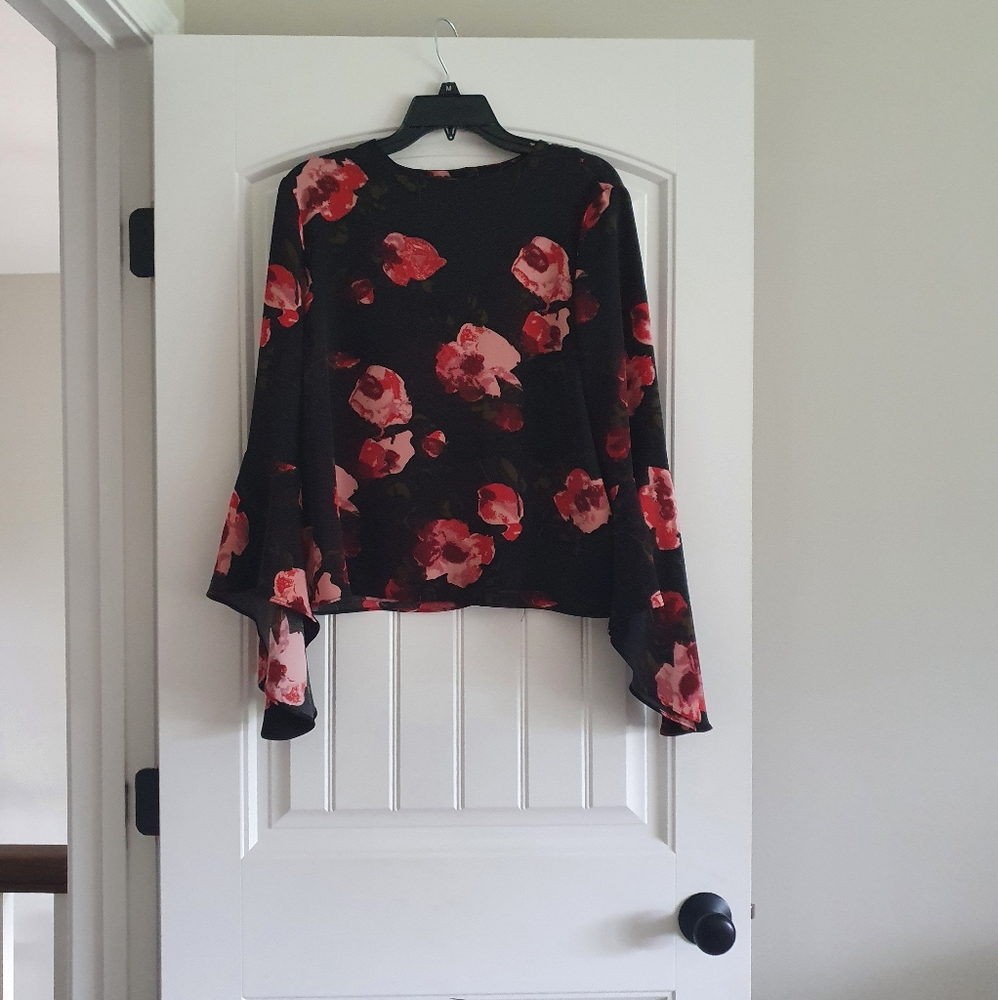 Carmen Marc Valvo Floral Crop Top